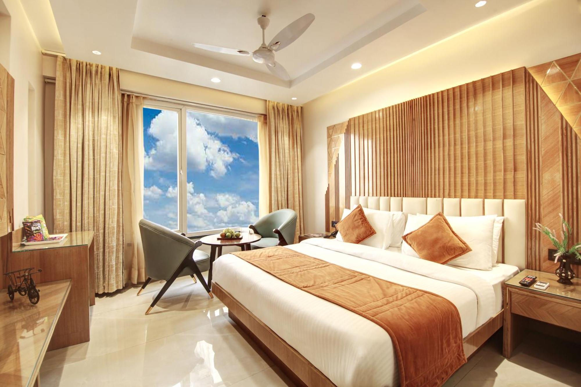 Hotel Krishna Plaza 'new Delhi' - By M S Hospitality 4*