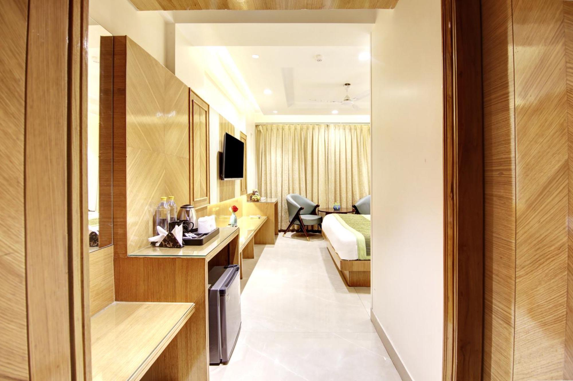 Krishna Plaza 'new Delhi' - By M S Hospitality Hotel New Delhi