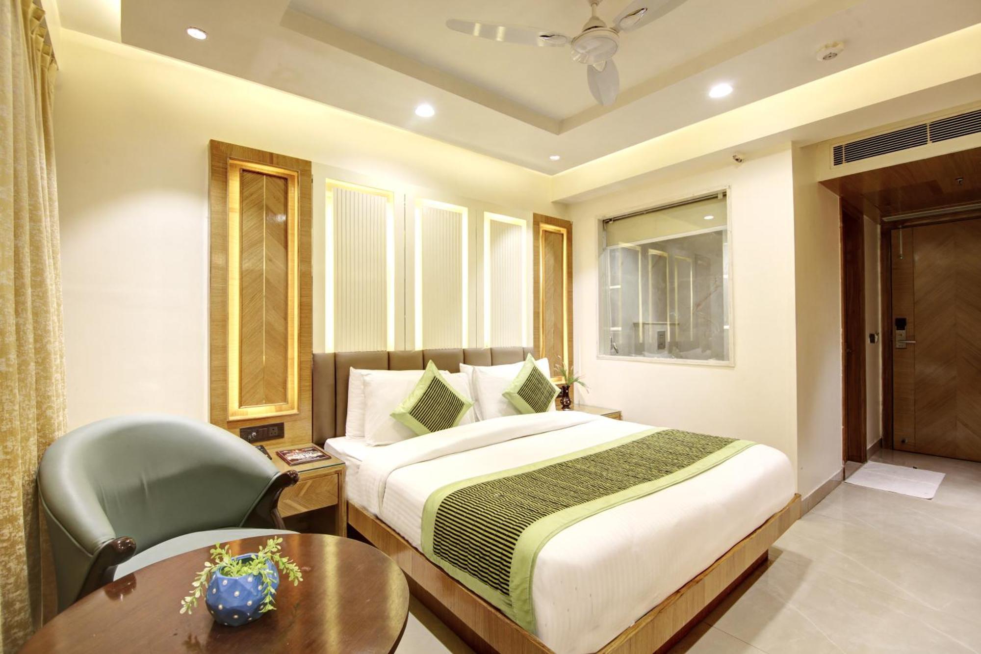 Hotel Krishna Plaza 'new Delhi' - By M S Hospitality New Delhi