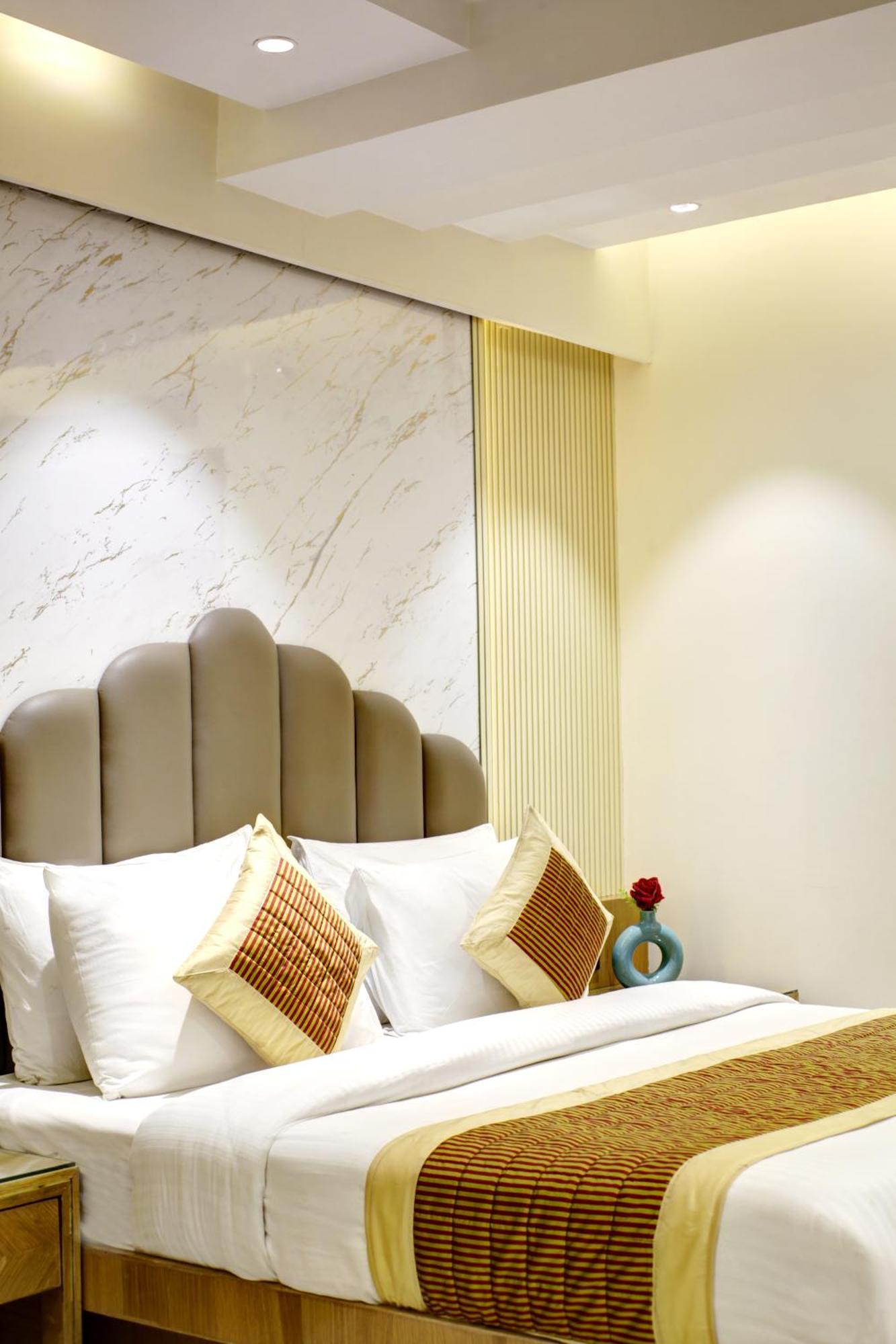 Krishna Plaza 'new Delhi' - By M S Hospitality Hotel 4*