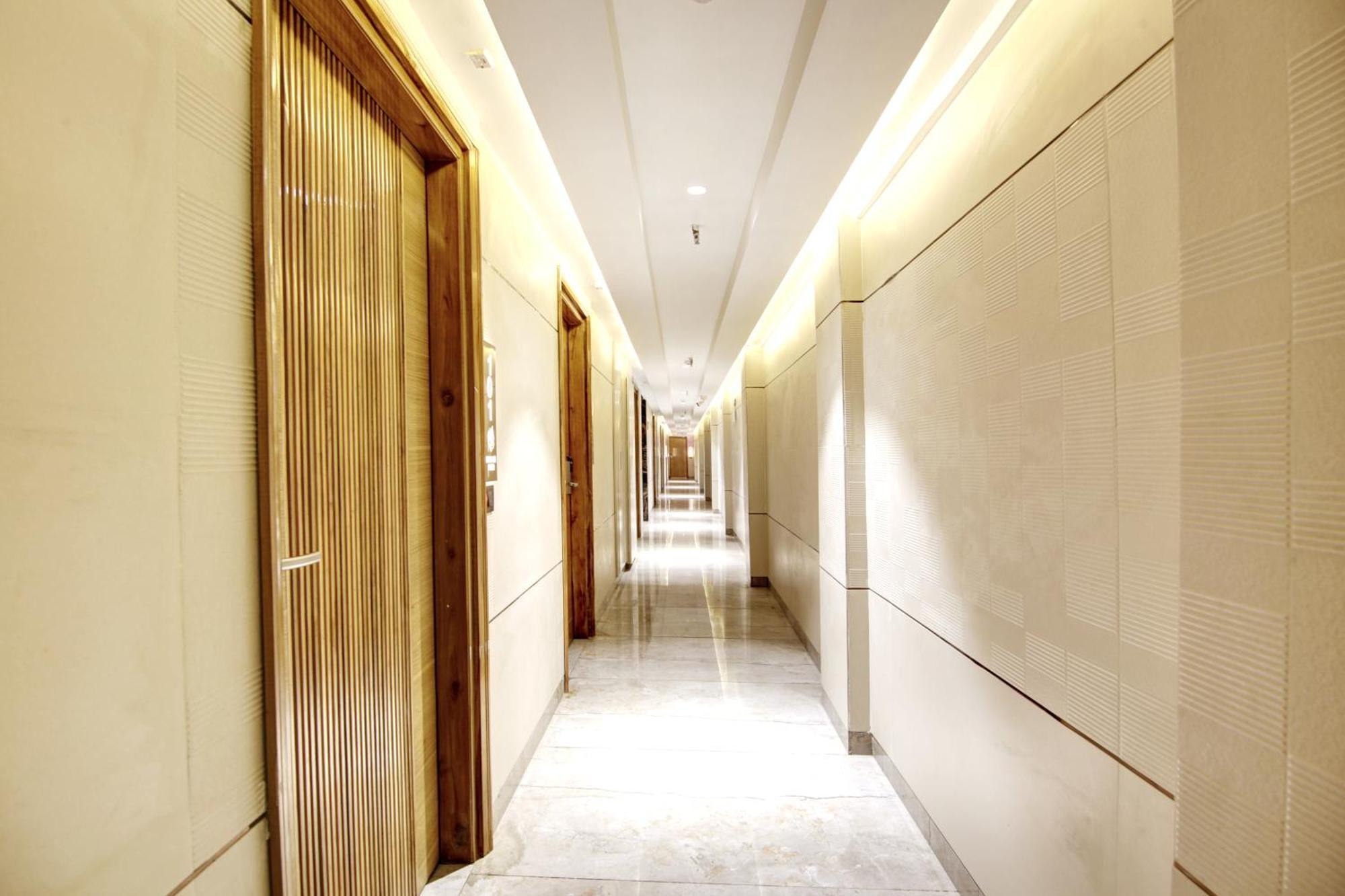 Krishna Plaza 'new Delhi' - By M S Hospitality 4*