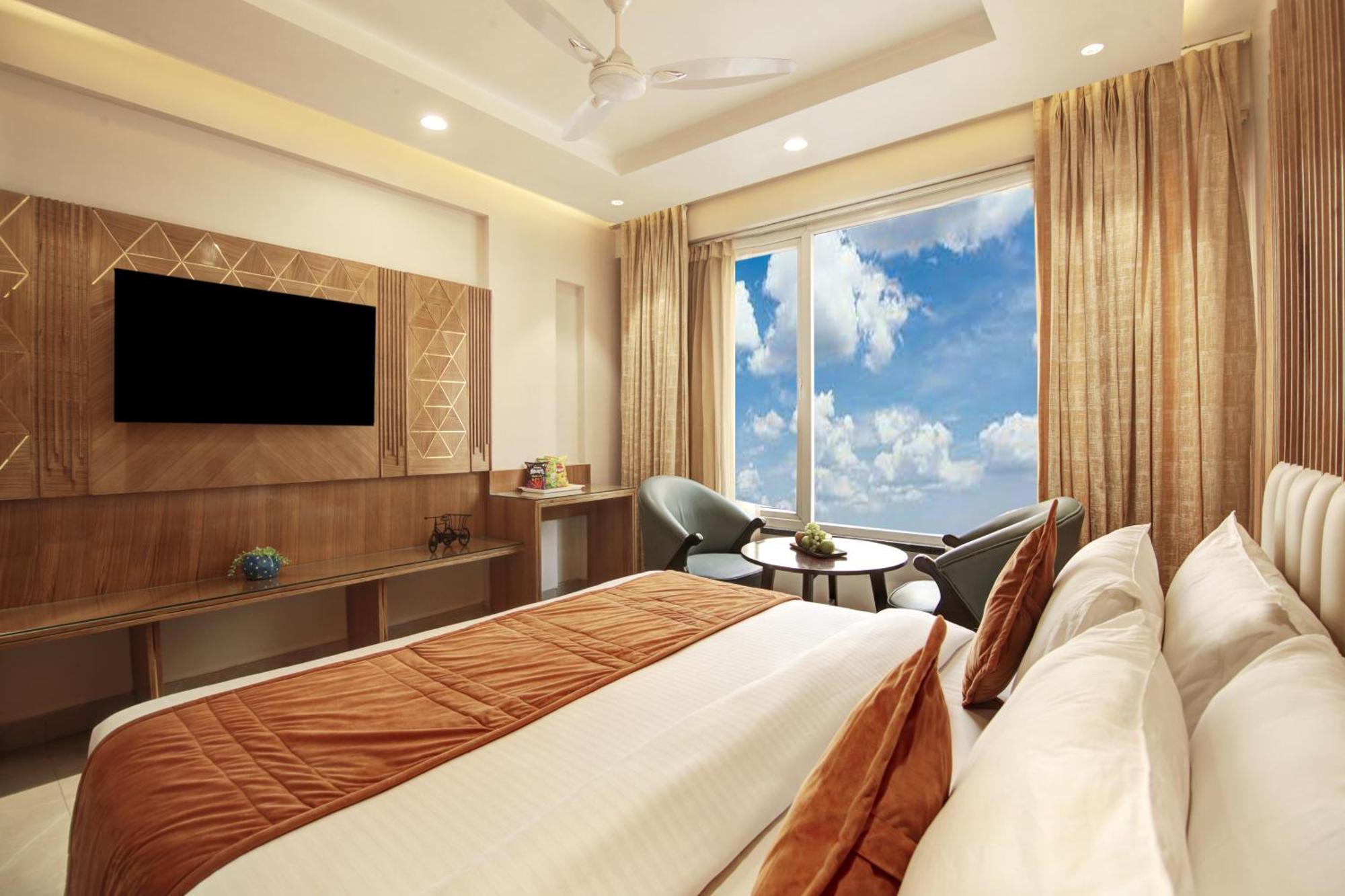 Krishna Plaza 'new Delhi' - By M S Hospitality New Delhi