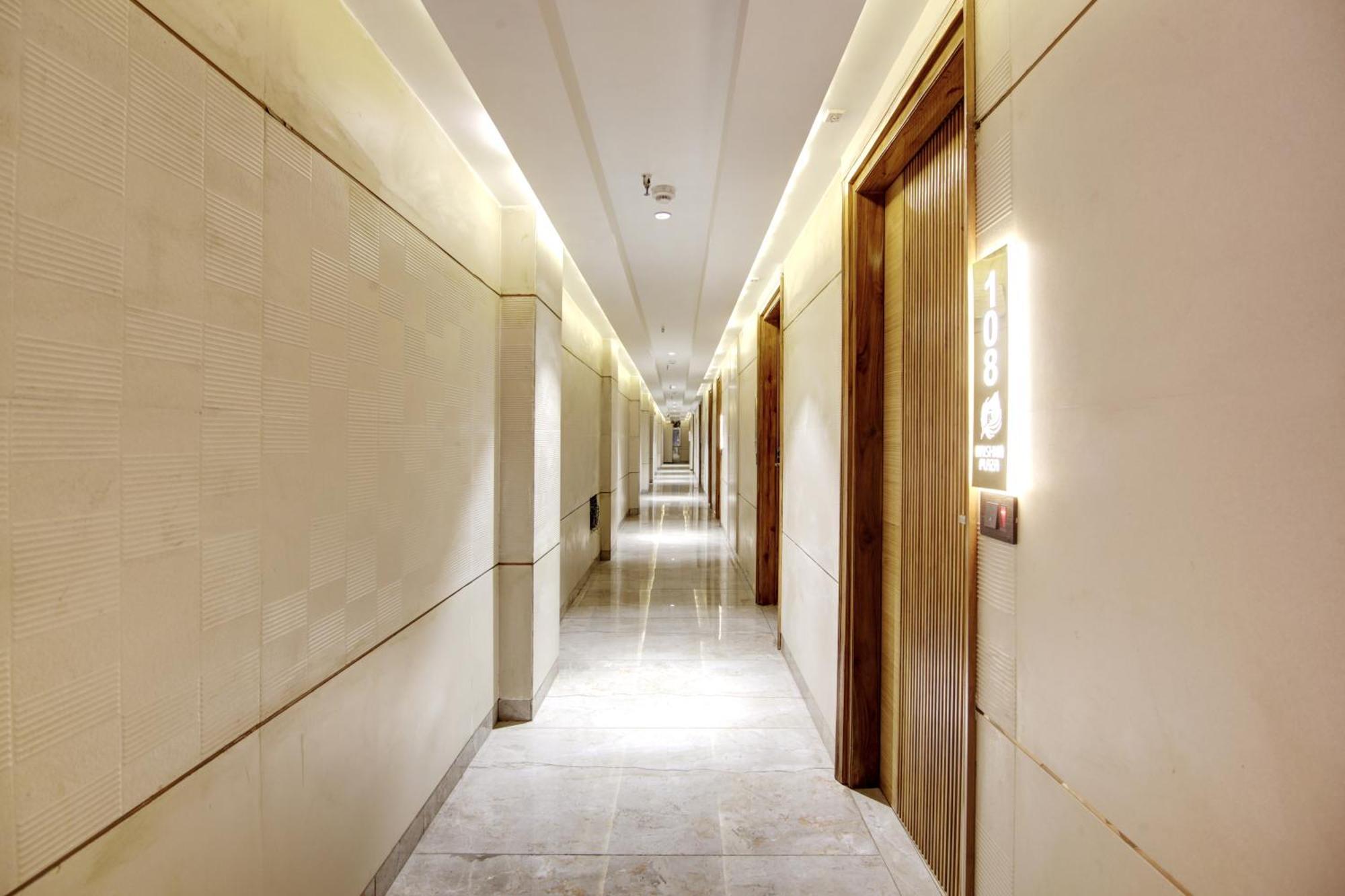 Krishna Plaza 'new Delhi' - By M S Hospitality 4*