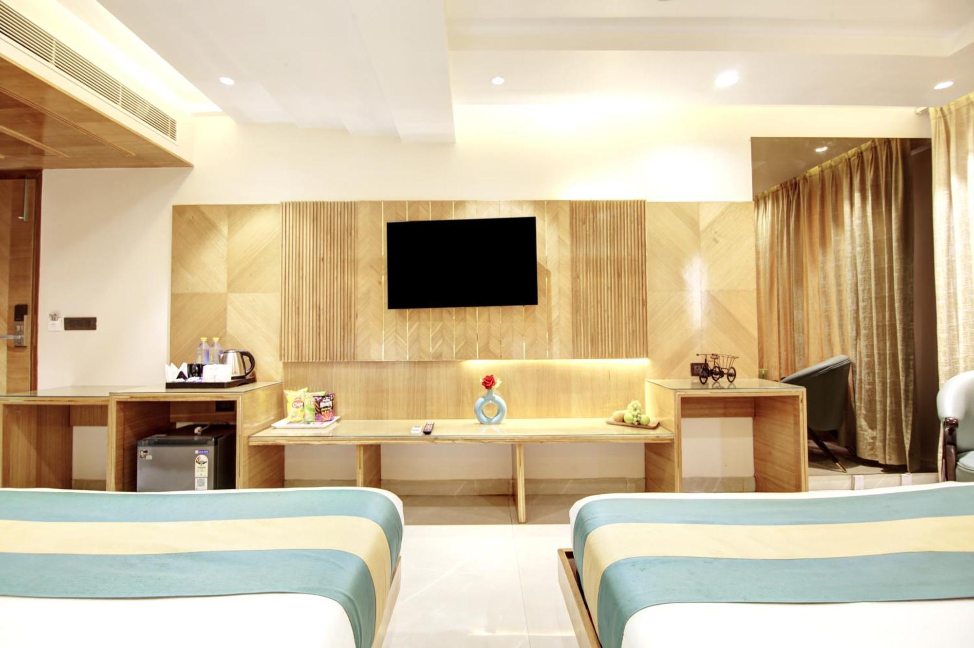 Hotel Krishna Plaza 'new Delhi' - By M S Hospitality New Delhi
